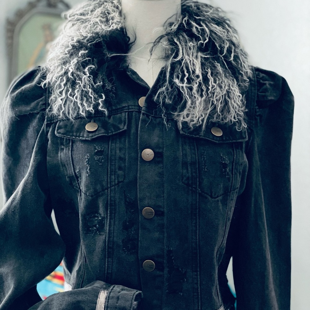 Women's Black Jean Jacket with Fur Collar